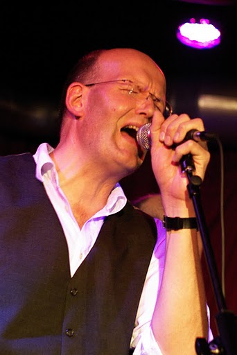 Julius Seelig (vocals)